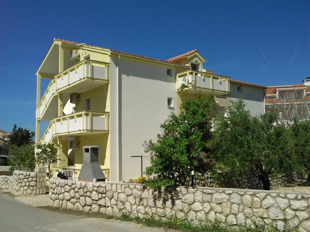 Apartments Jasmina Novalja Exteriér fotografie