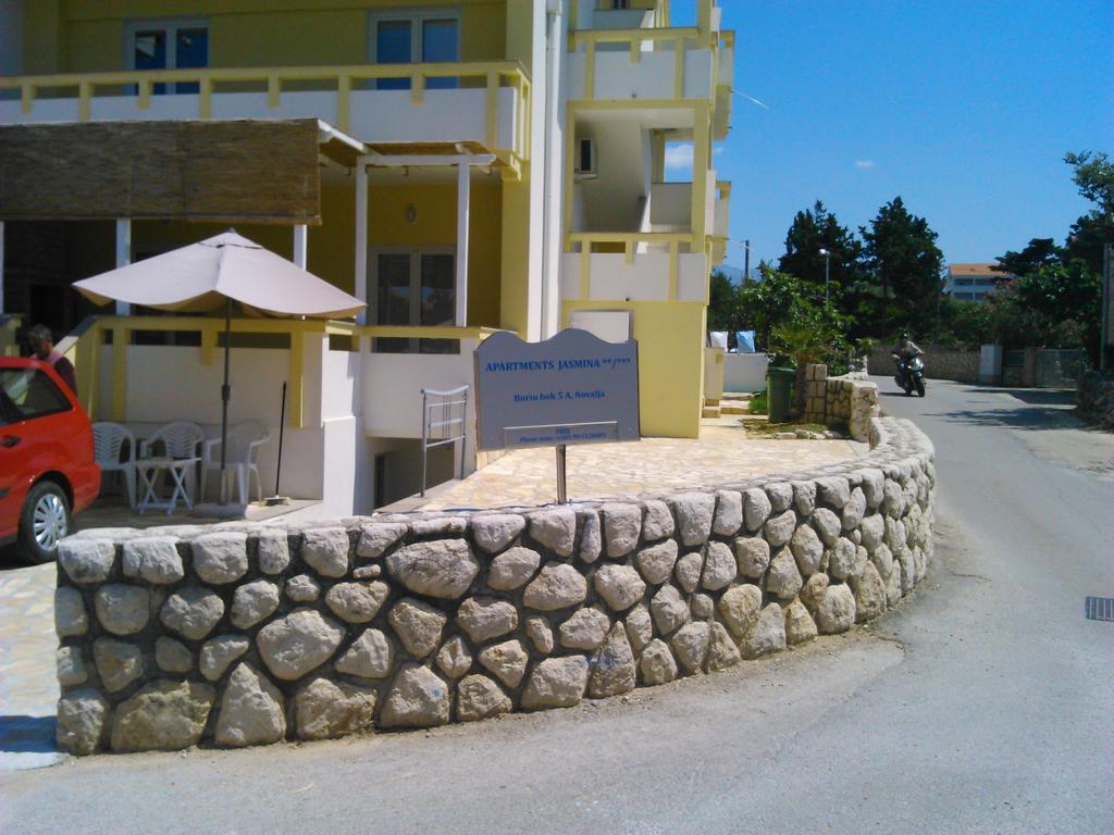 Apartments Jasmina Novalja Exteriér fotografie