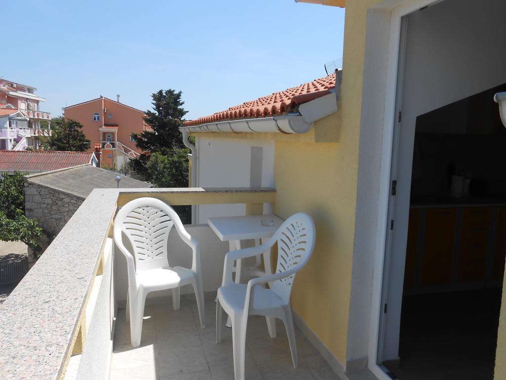 Apartments Jasmina Novalja Exteriér fotografie
