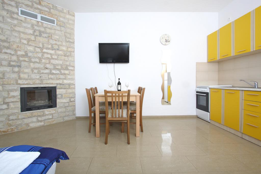 Apartments Jasmina Novalja Exteriér fotografie